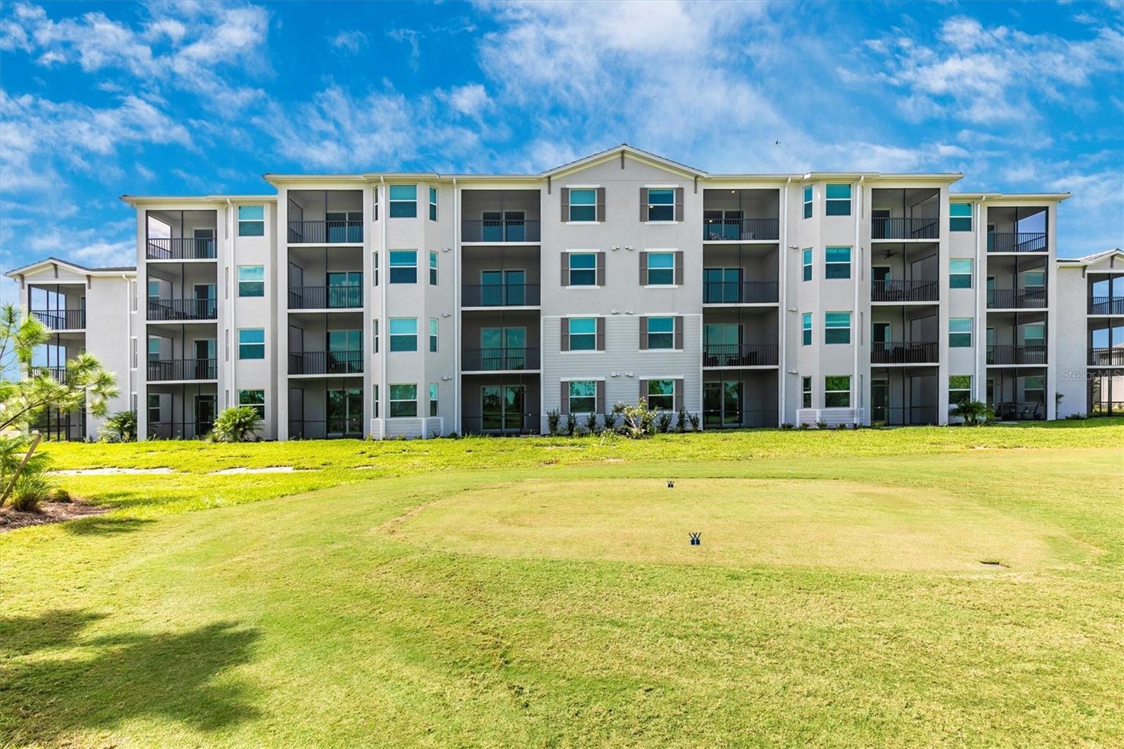 WELLEN PARK GOLF & COUNTRY CLUB - Residential