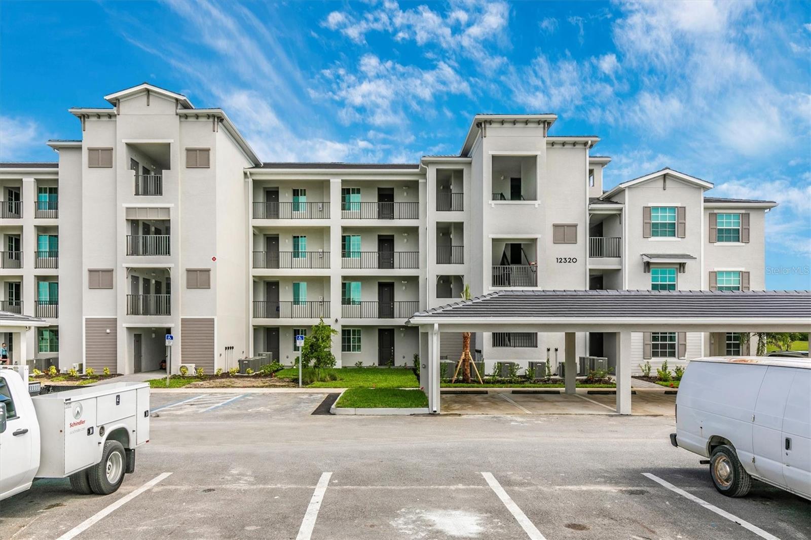 WELLEN PARK GOLF & COUNTRY CLUB - Residential