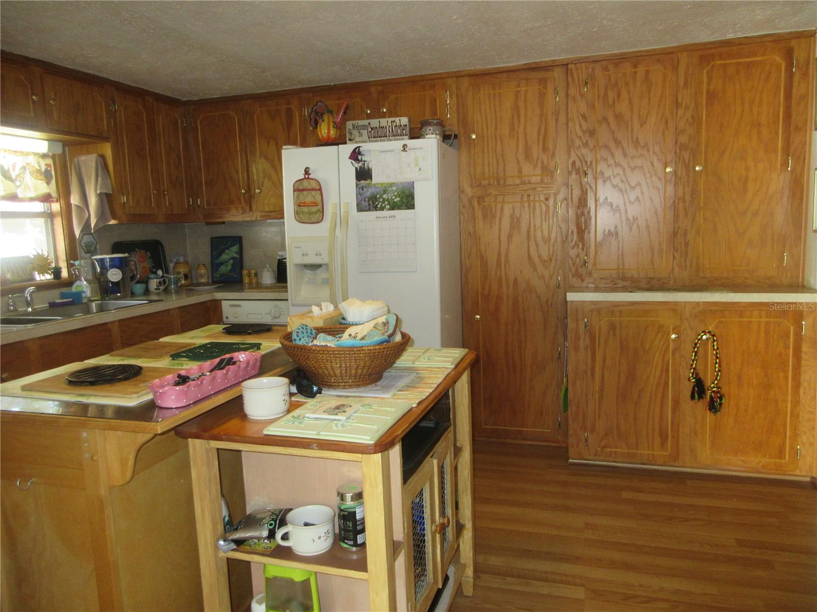 WOODS & LAKES - Residential