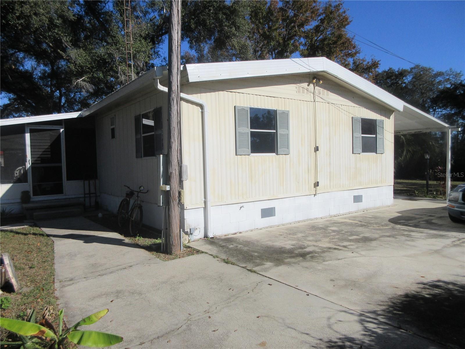 WOODS & LAKES - Residential