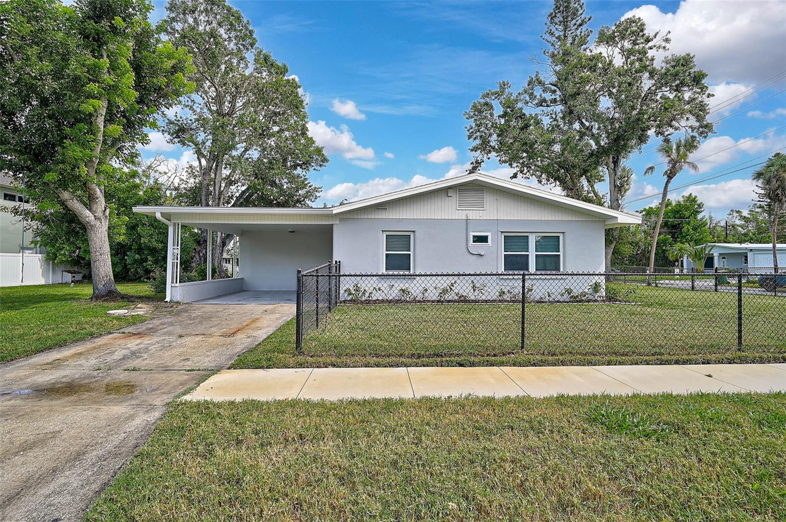 MANATEE GARDENS THIRD SEC - Residential