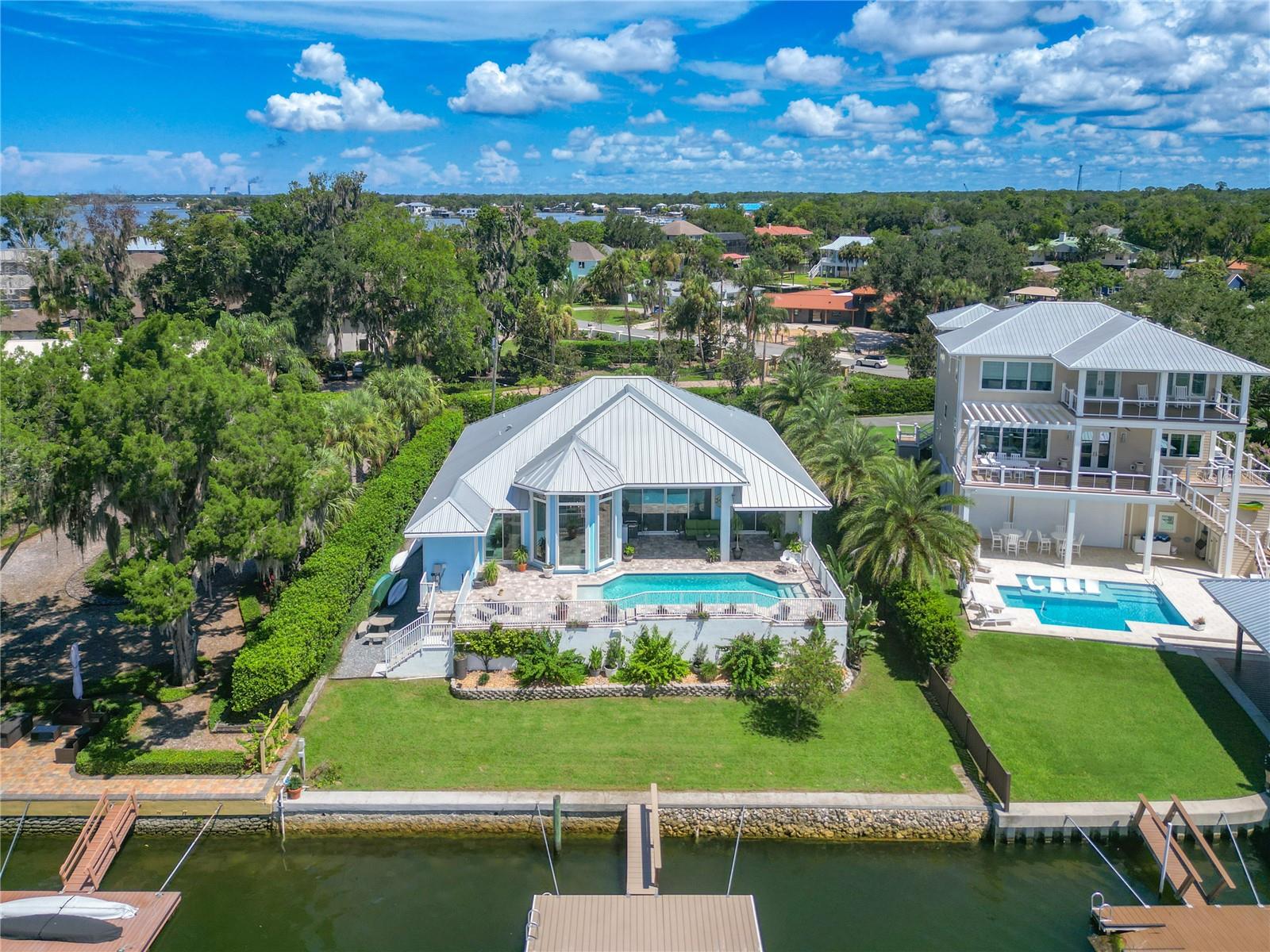 CRYSTAL RIVER WATERFRONT - Residential