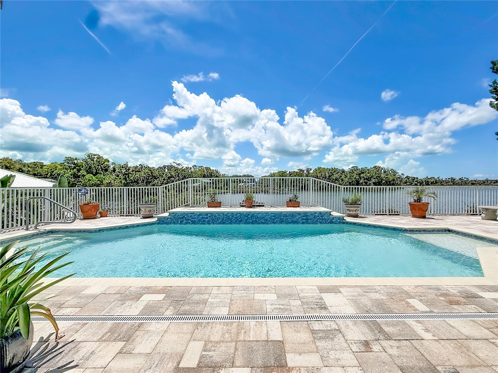 CRYSTAL RIVER WATERFRONT - Residential