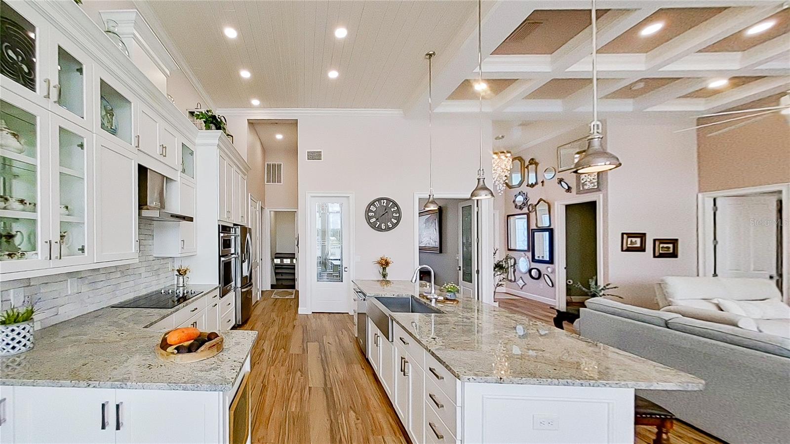CRYSTAL RIVER WATERFRONT - Residential