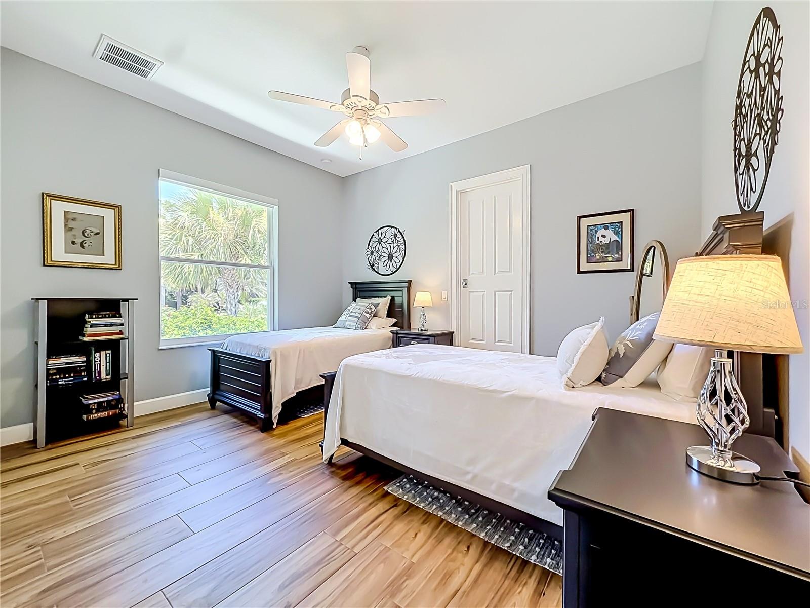 CRYSTAL RIVER WATERFRONT - Residential