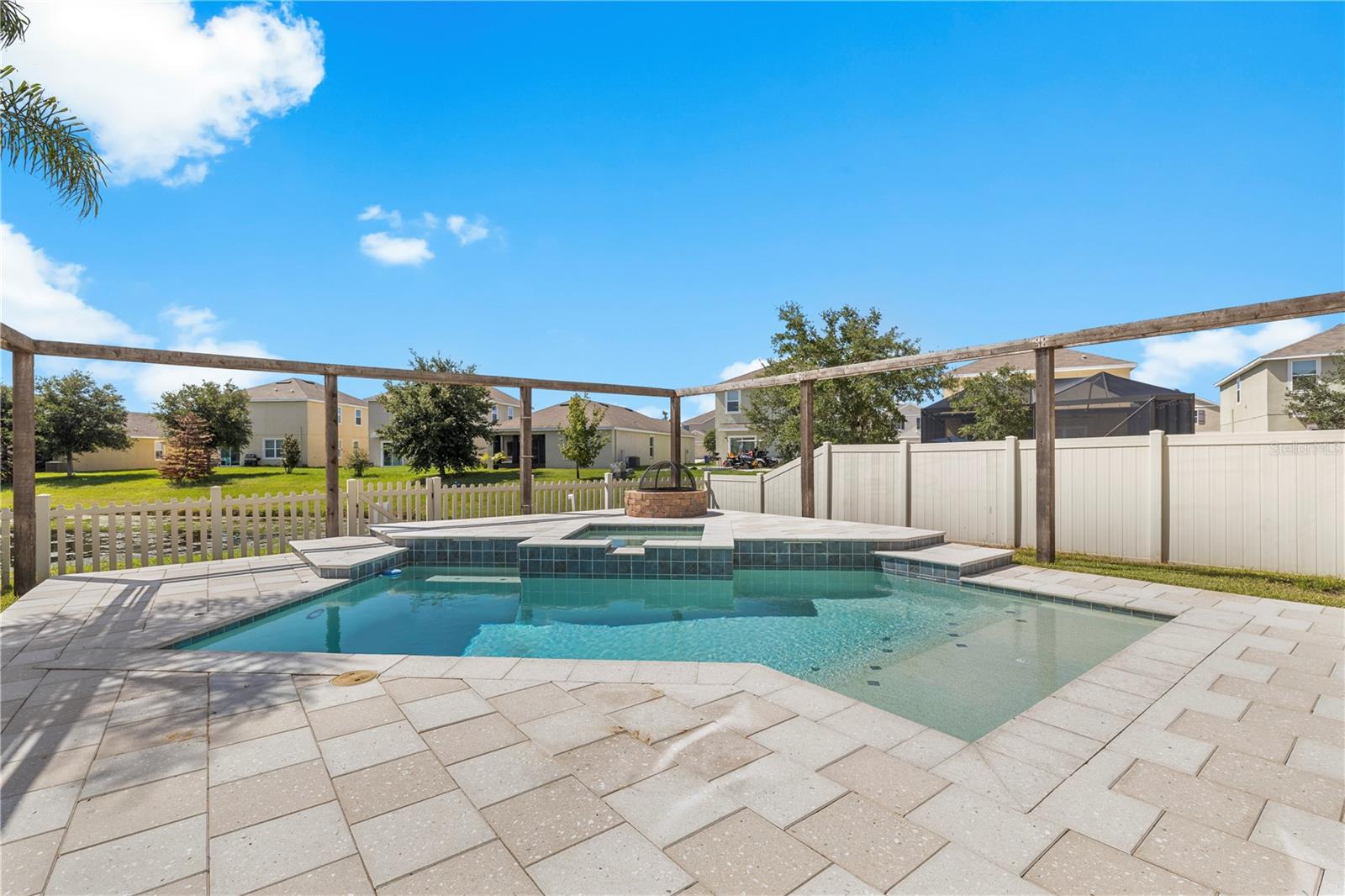EPPERSON RANCH SOUTH PH 1 - Residential
