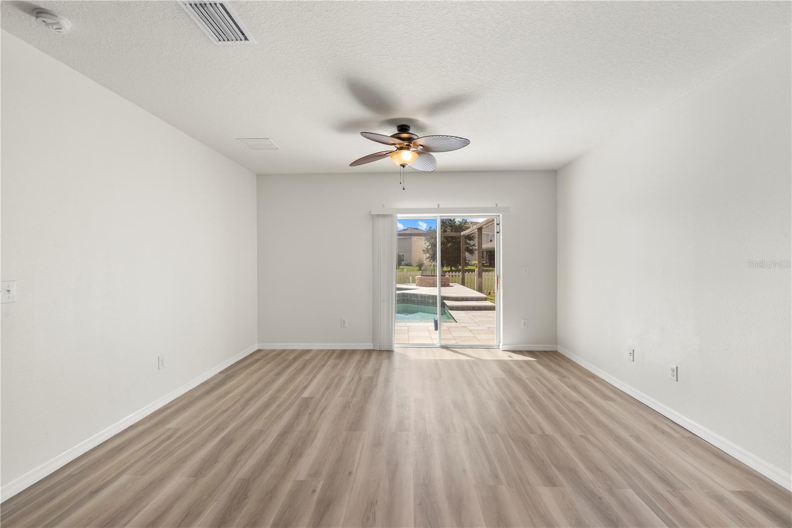 EPPERSON RANCH SOUTH PH 1 - Residential