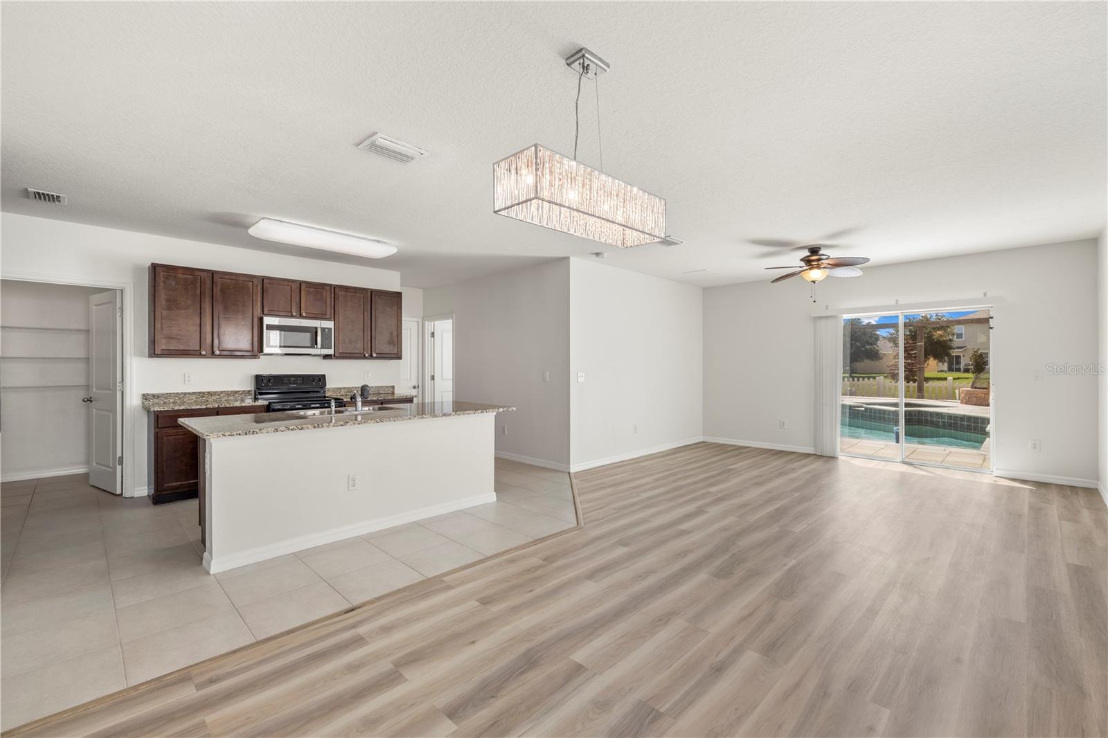 EPPERSON RANCH SOUTH PH 1 - Residential