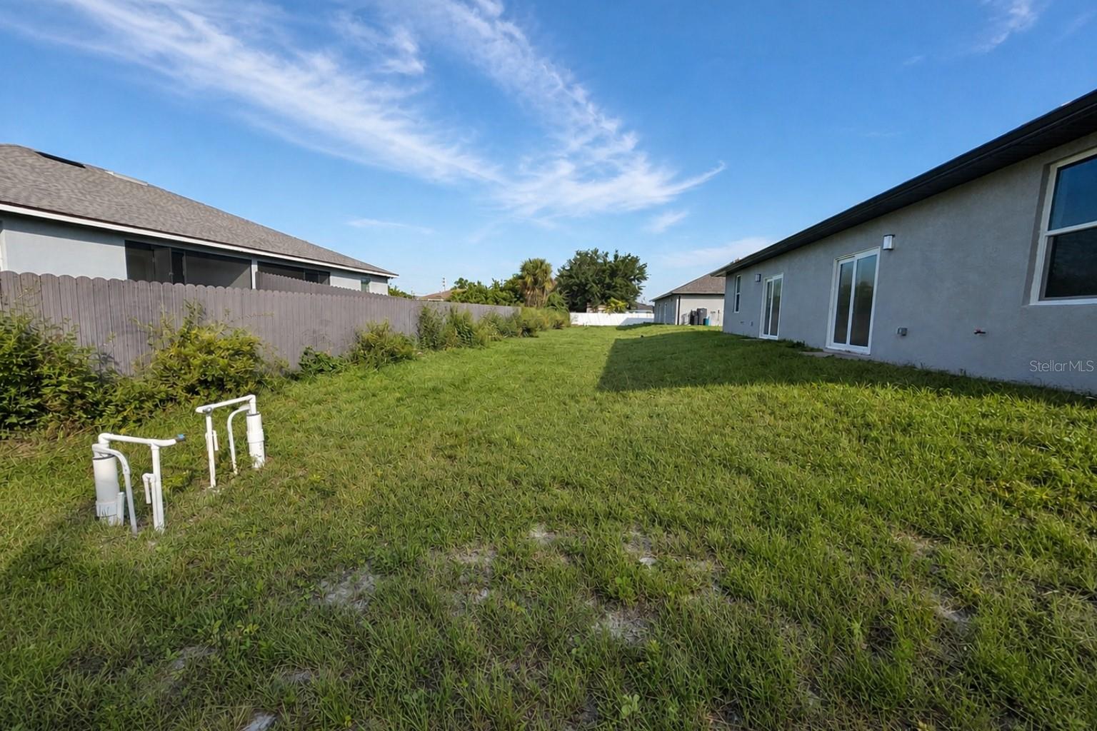 LEHIGH ESTATES - Residential Income