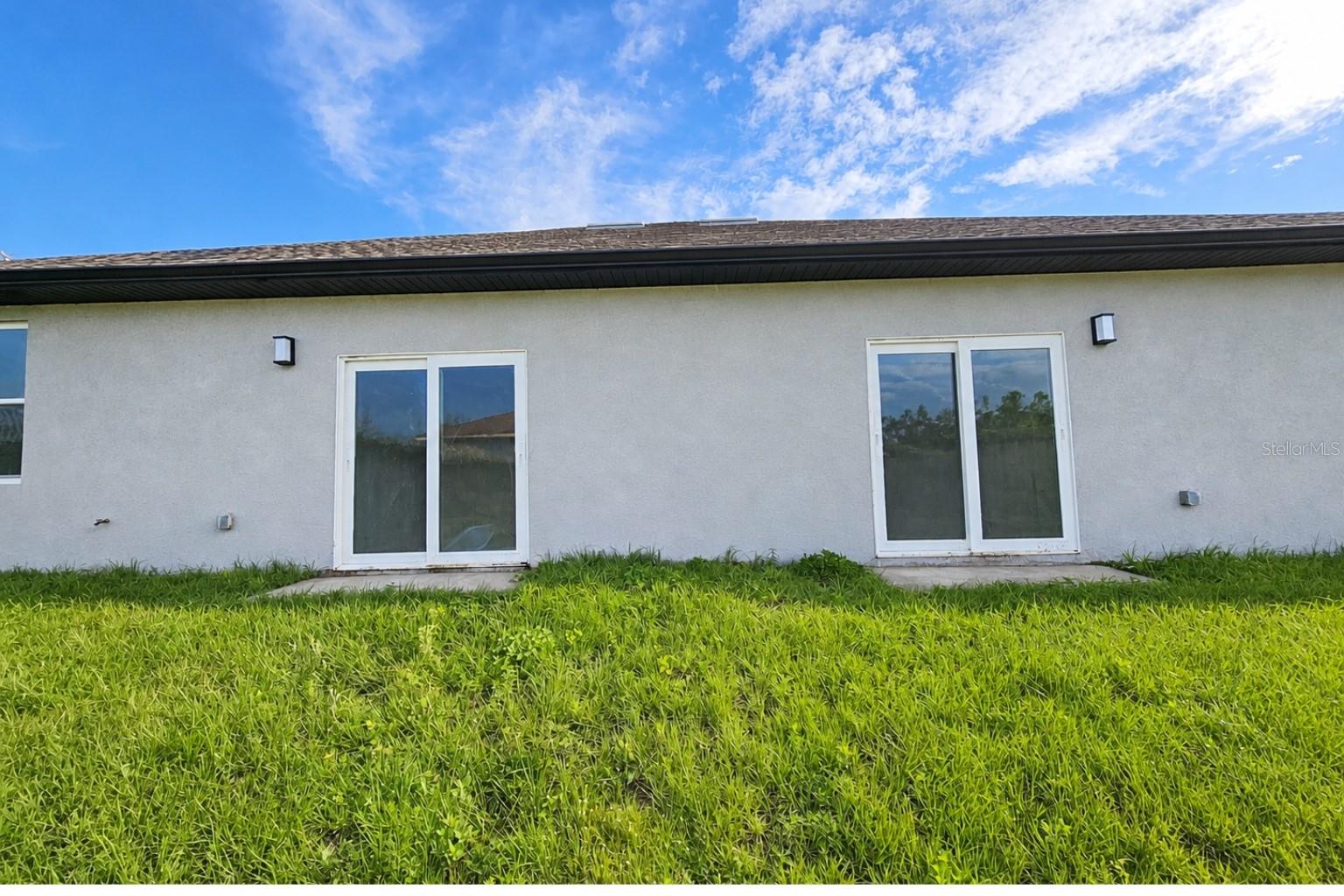 LEHIGH ESTATES - Residential Income