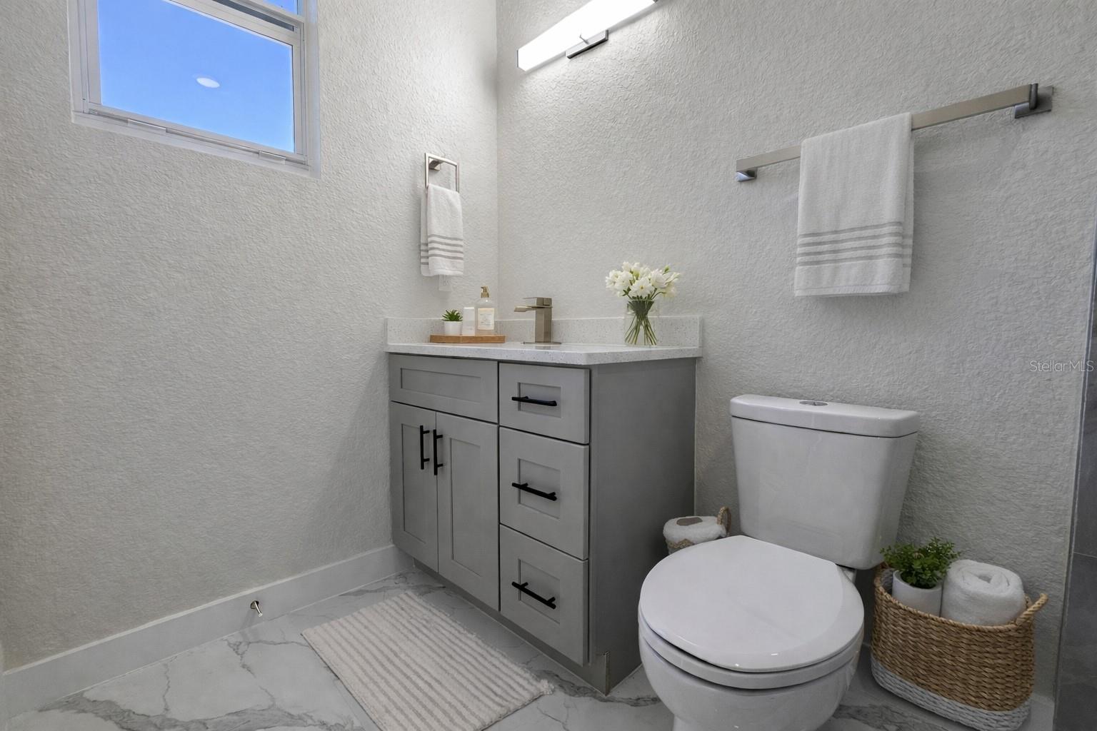LEHIGH ESTATES - Residential Income