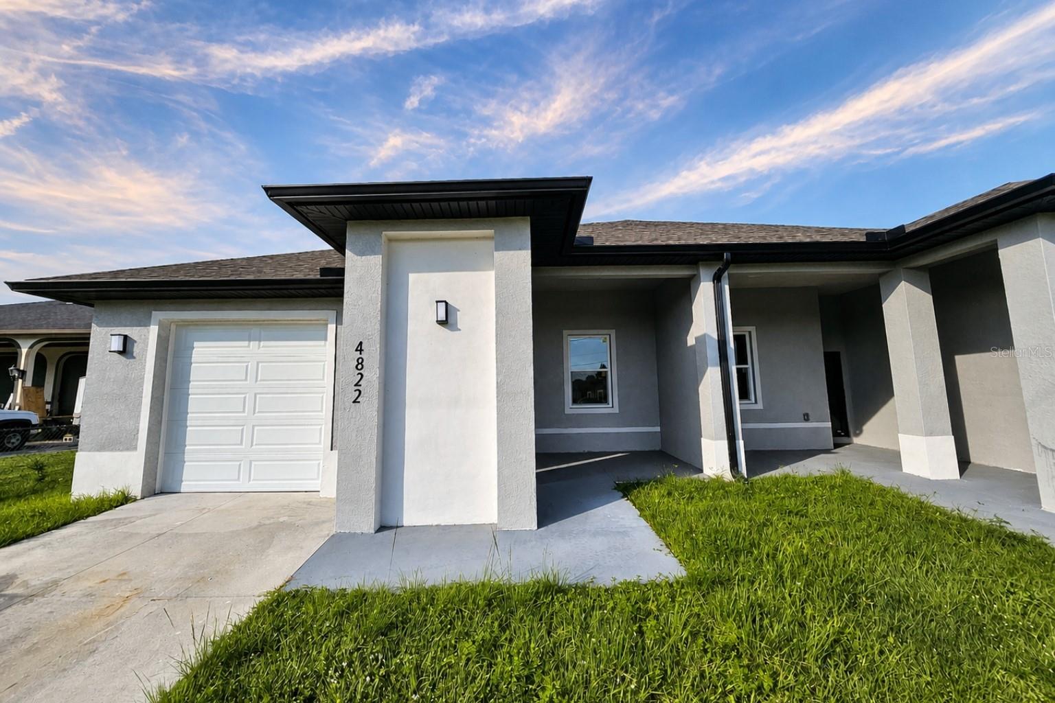 LEHIGH ESTATES - Residential Income