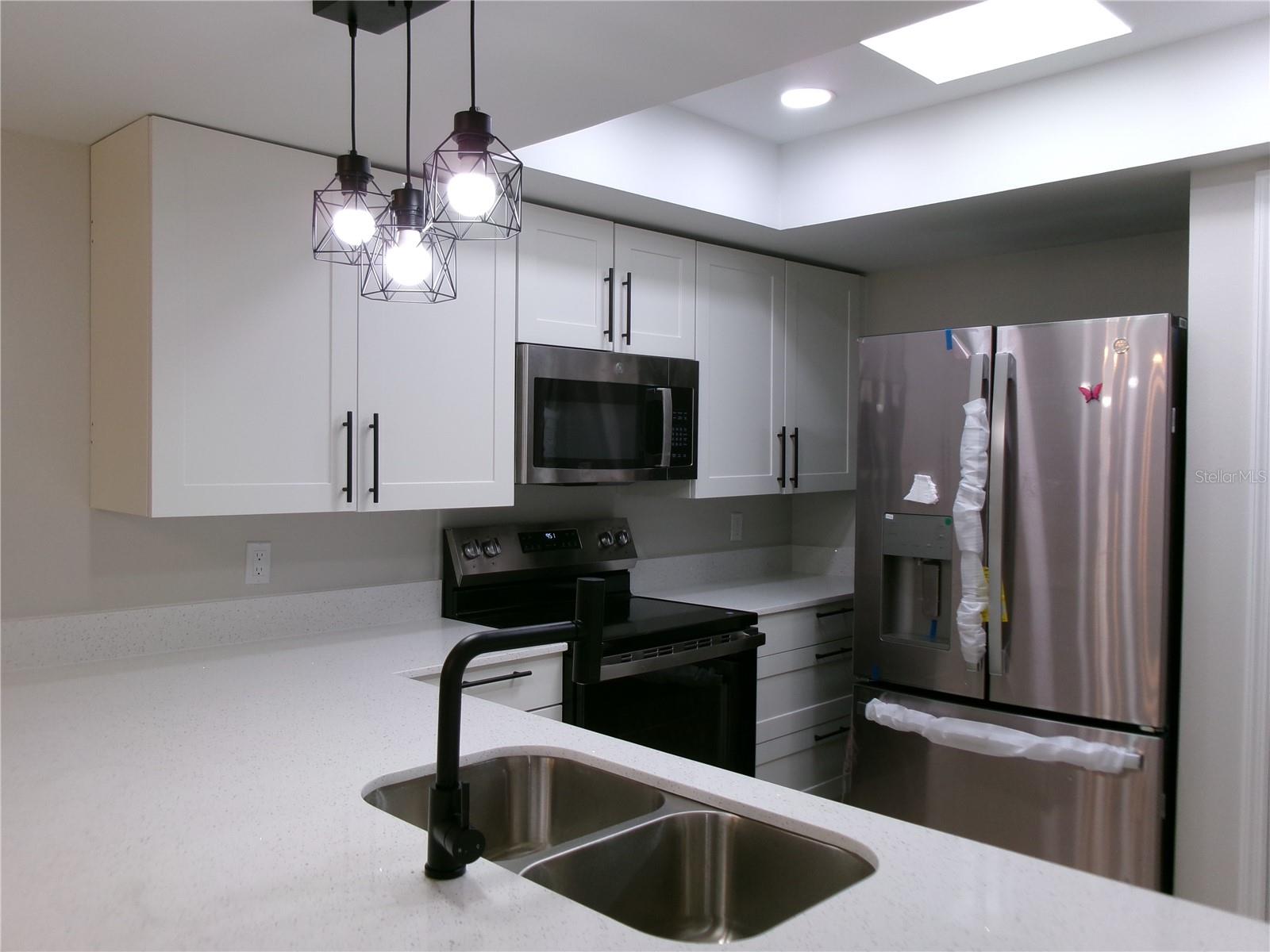 WHISPER LAKES - Residential