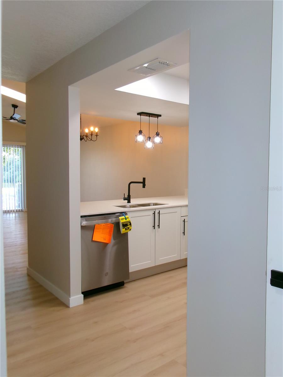 WHISPER LAKES - Residential