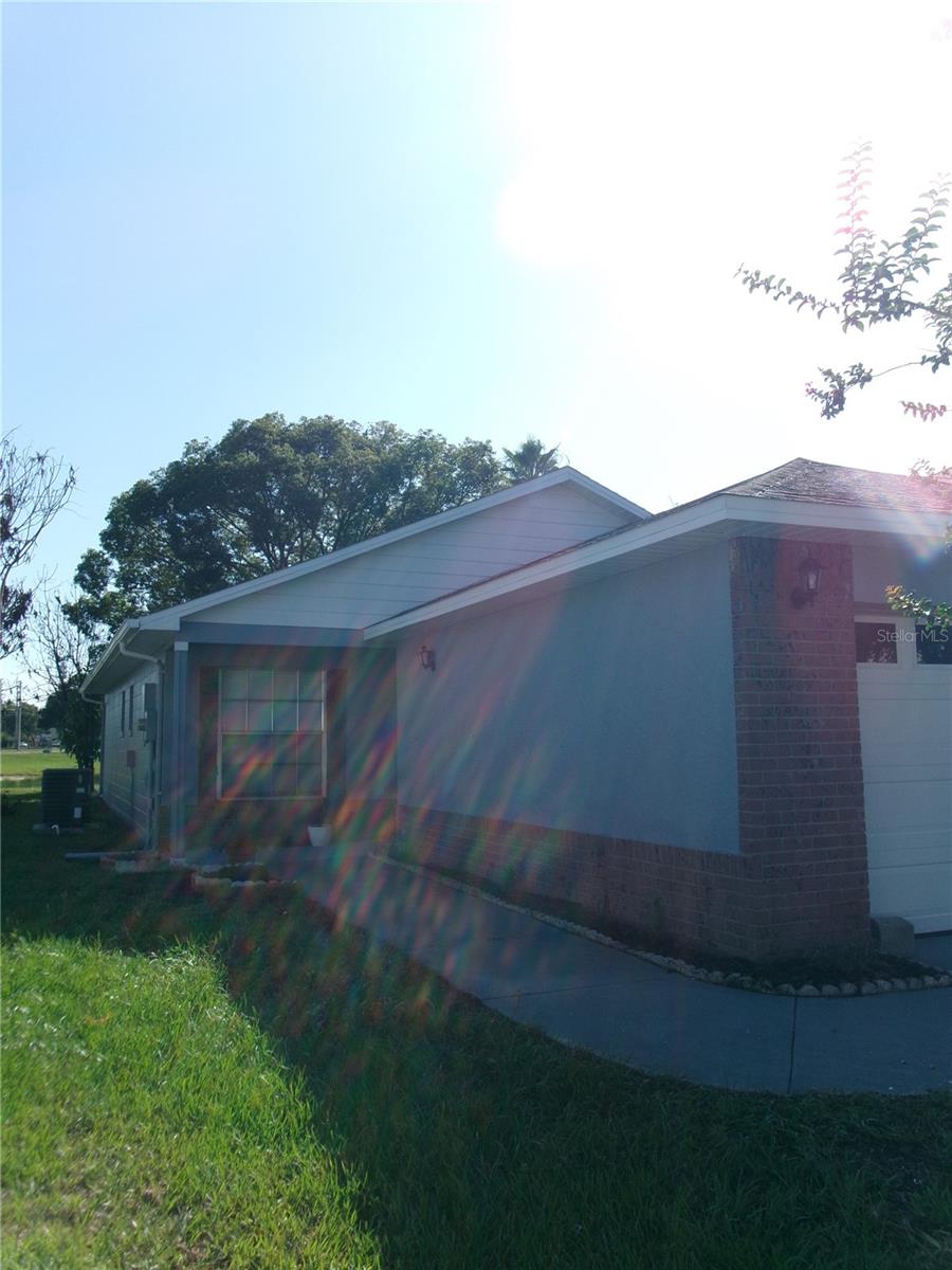 WHISPER LAKES - Residential