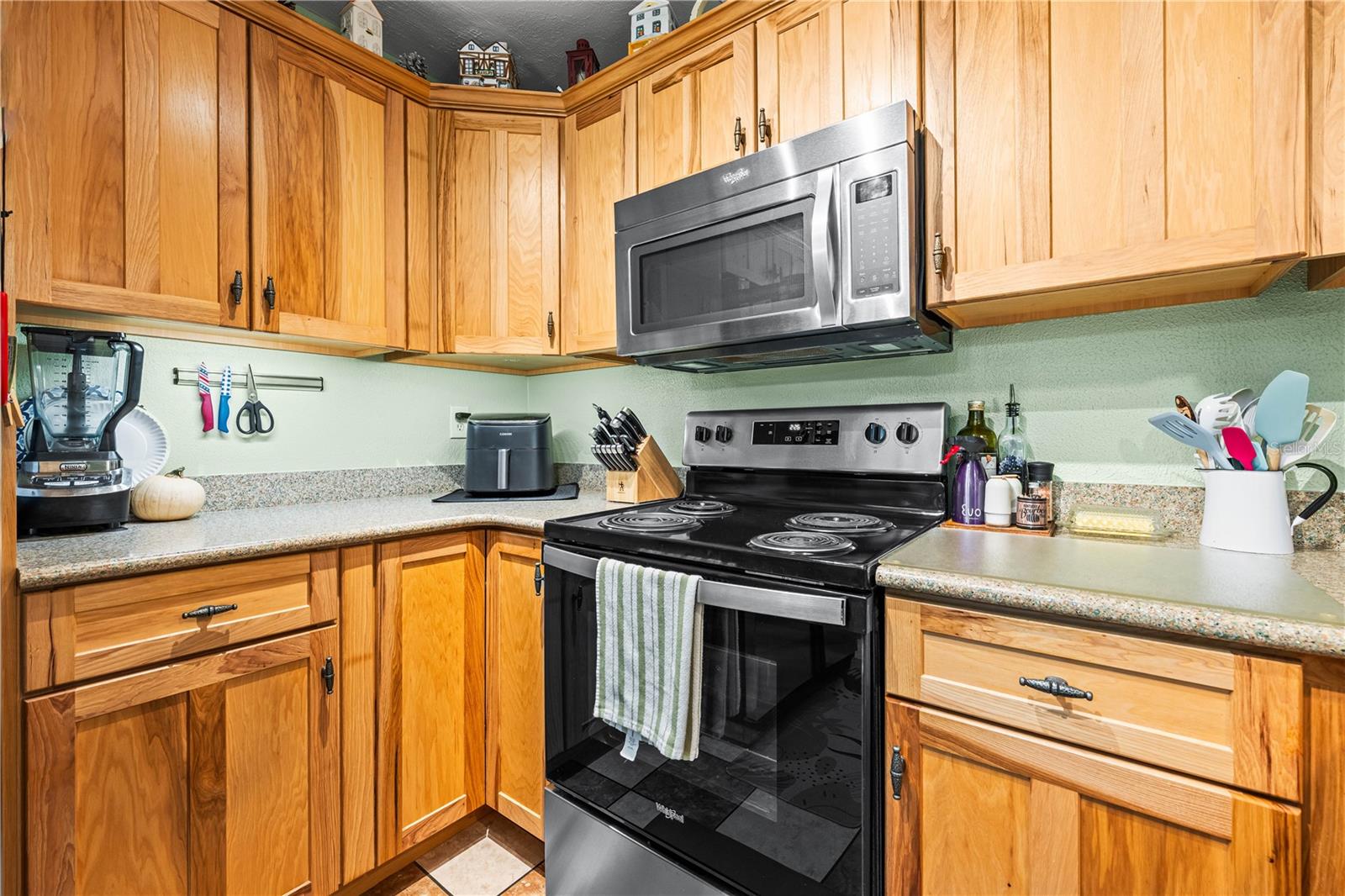 RIDGEWOOD ESTATES 12 ADD - Residential