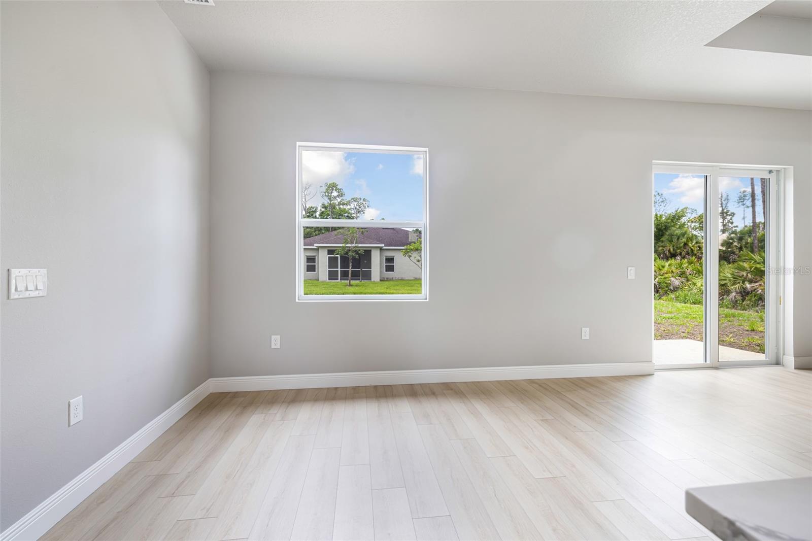 1572 - PORT CHARLOTTE SUB 25 - Residential