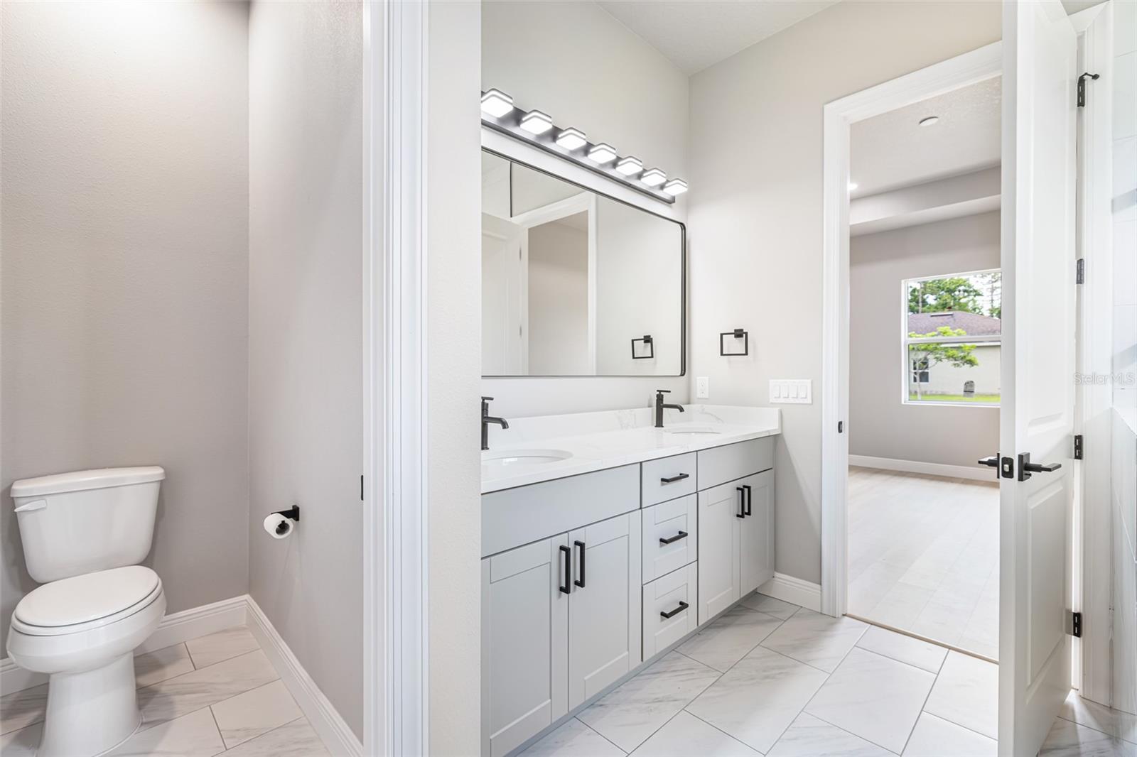 1572 - PORT CHARLOTTE SUB 25 - Residential