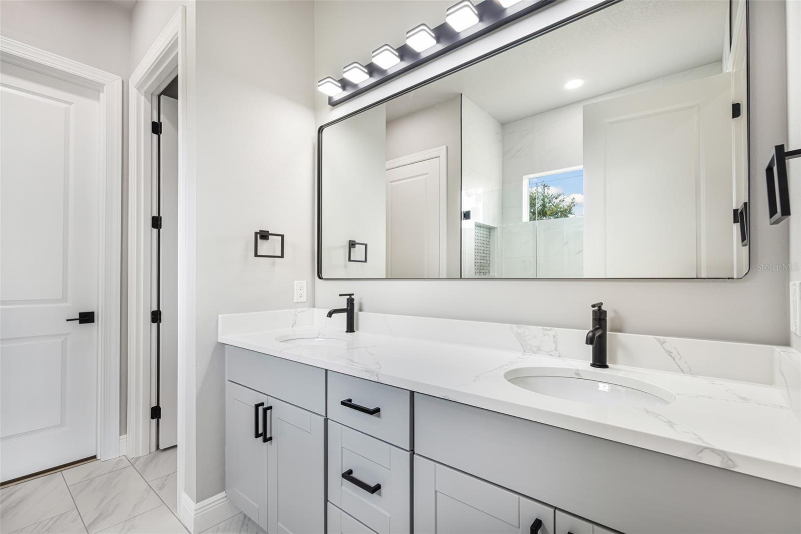 1572 - PORT CHARLOTTE SUB 25 - Residential
