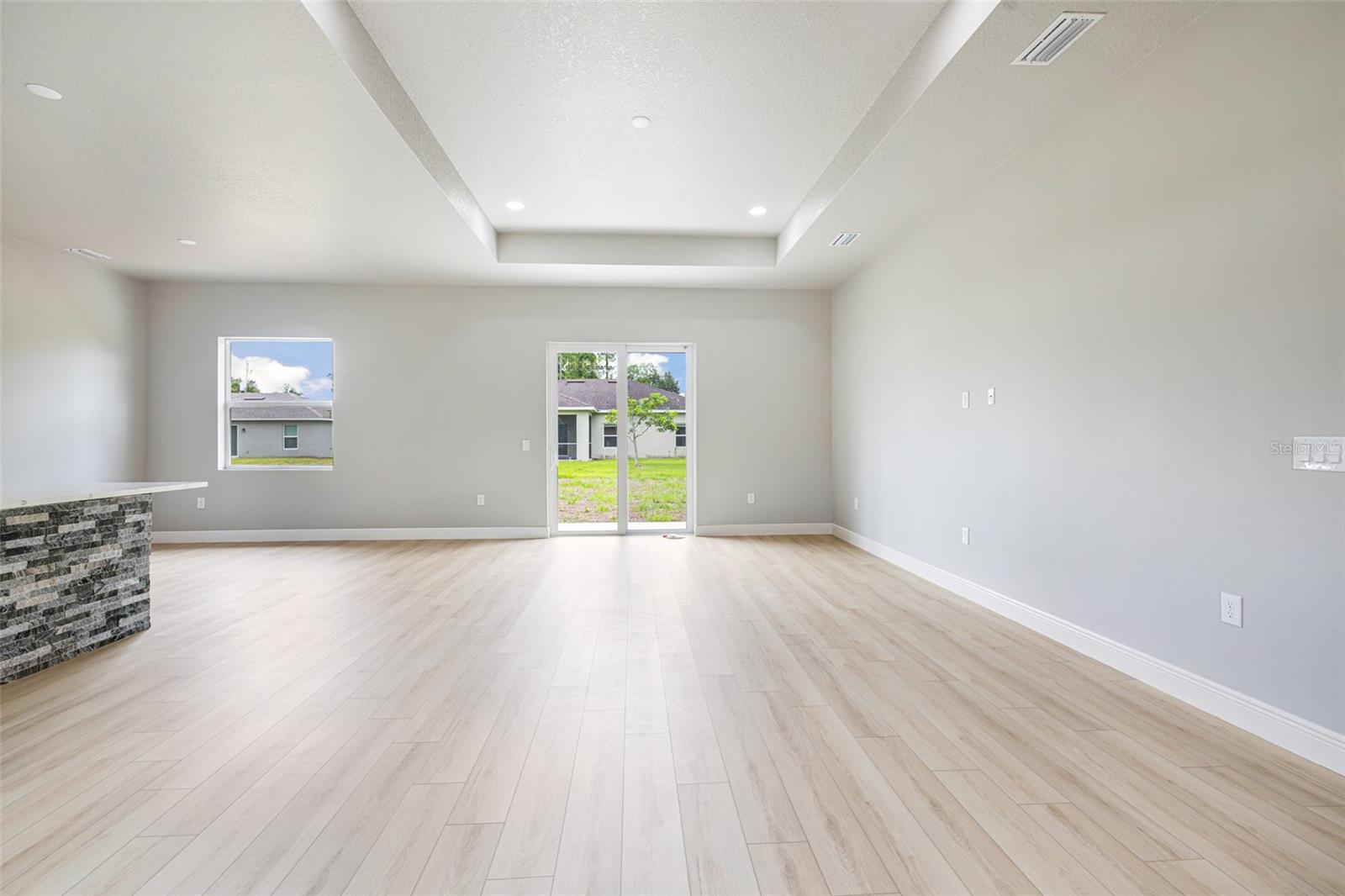 1572 - PORT CHARLOTTE SUB 25 - Residential