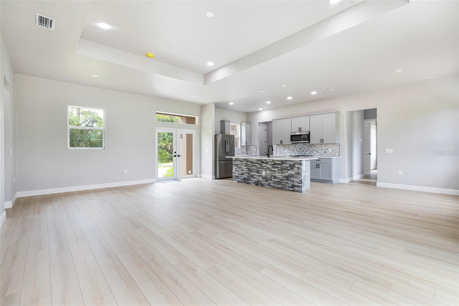 1572 - PORT CHARLOTTE SUB 25 - Residential