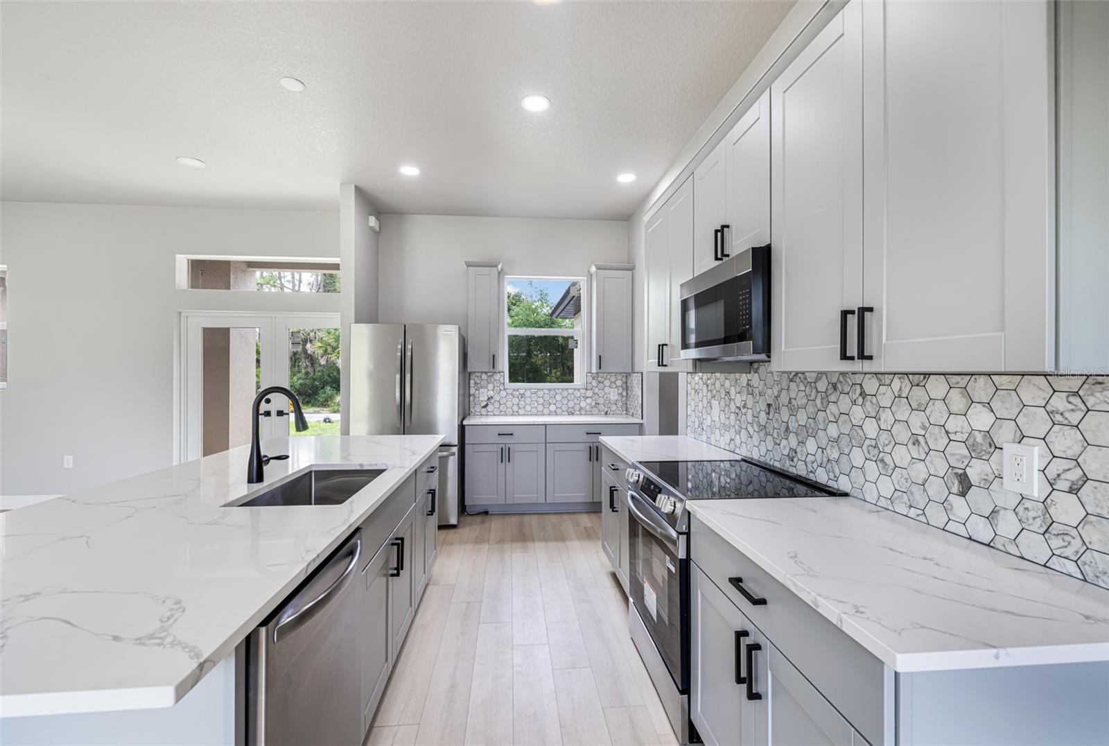 1572 - PORT CHARLOTTE SUB 25 - Residential