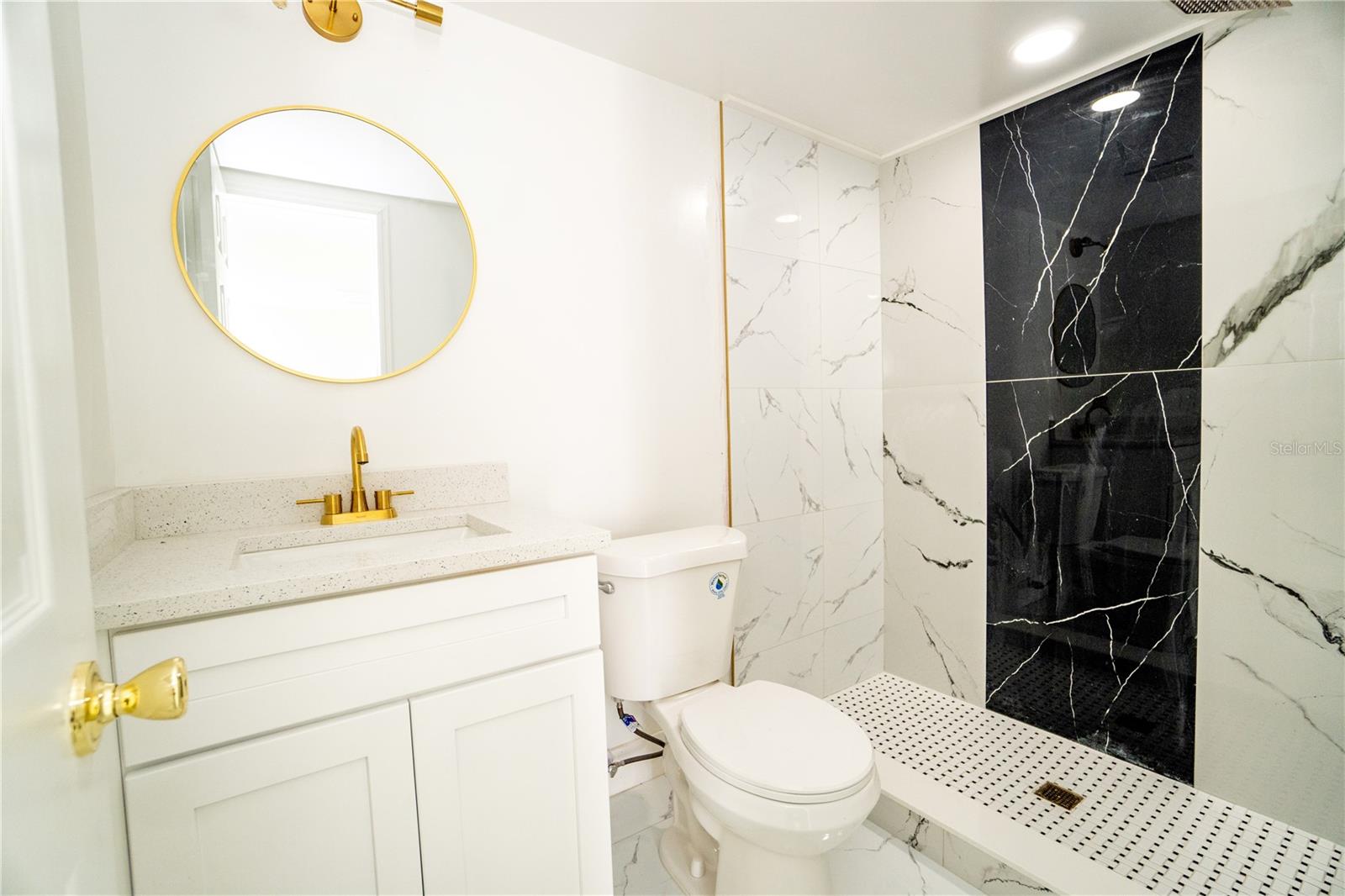 EAST LAKE PARK UNIT ONE - Residential