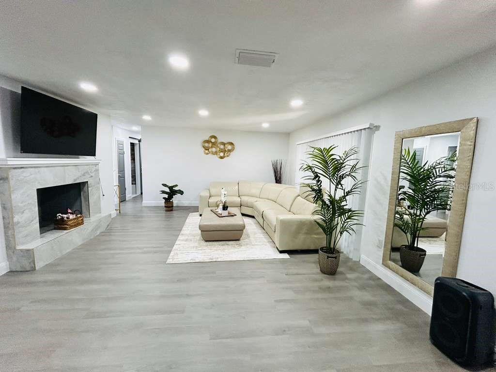 EAST LAKE PARK UNIT ONE - Residential