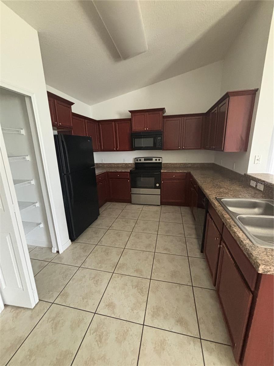 ISLES OF BELLALAGO PH 2 - Residential Lease