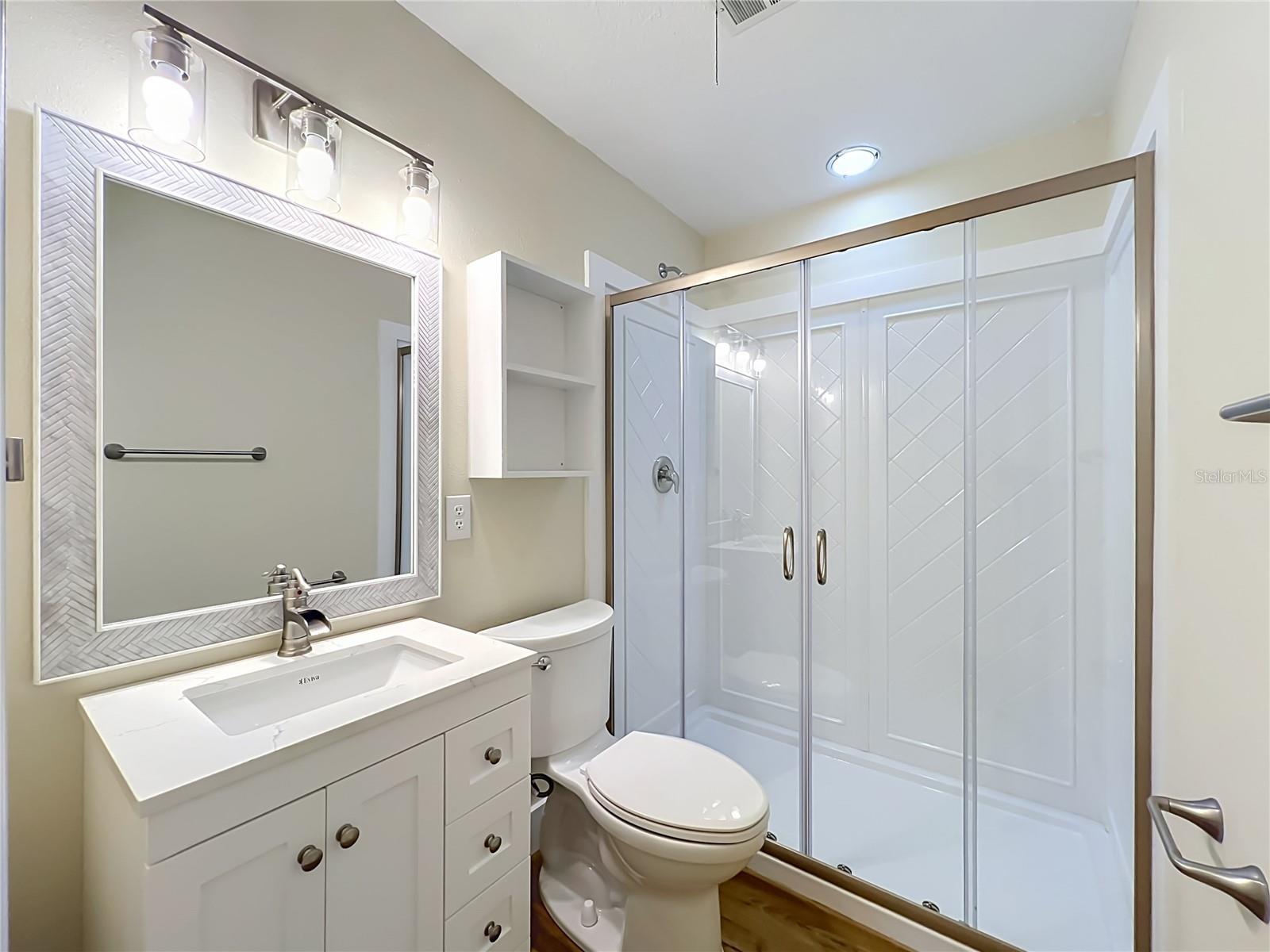 MOUNT DORA PARK SOUTH CONDO UNIT 01 - Residential