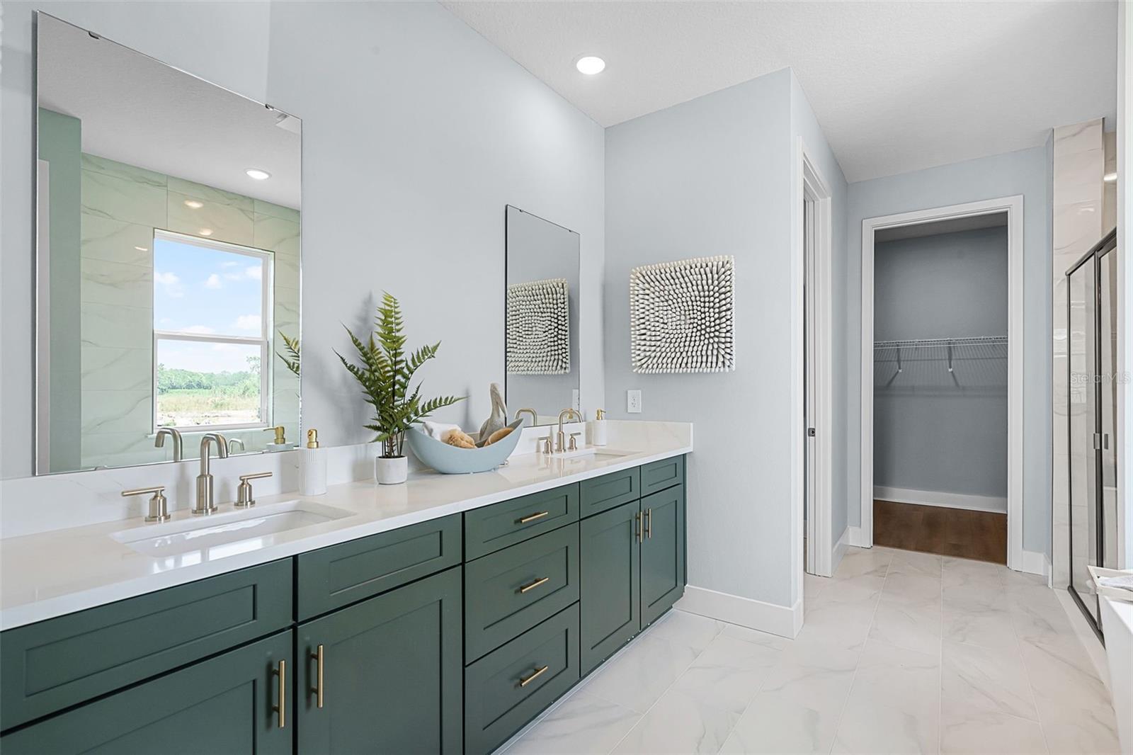 EDEN CREST - Residential