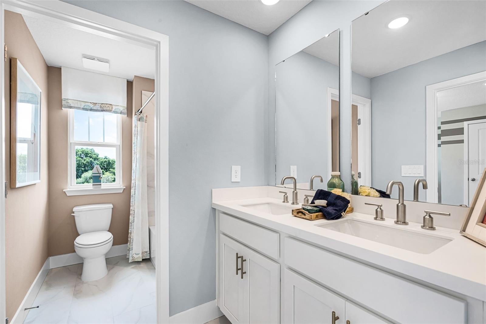 EDEN CREST - Residential