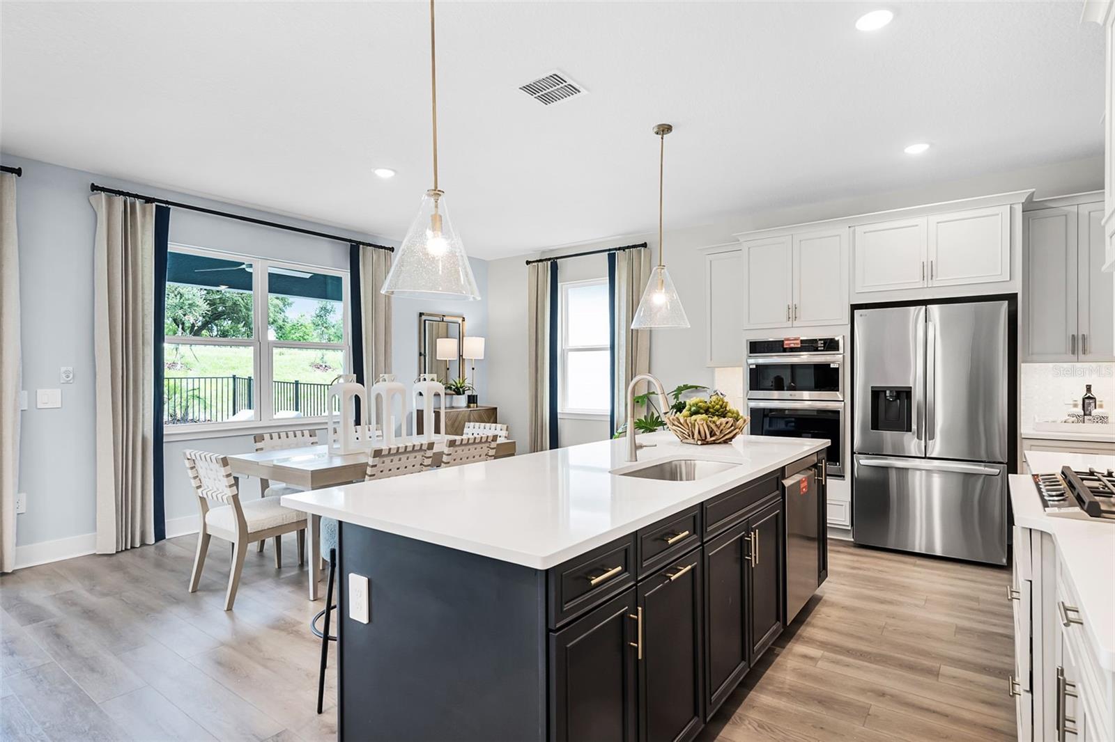 EDEN CREST - Residential