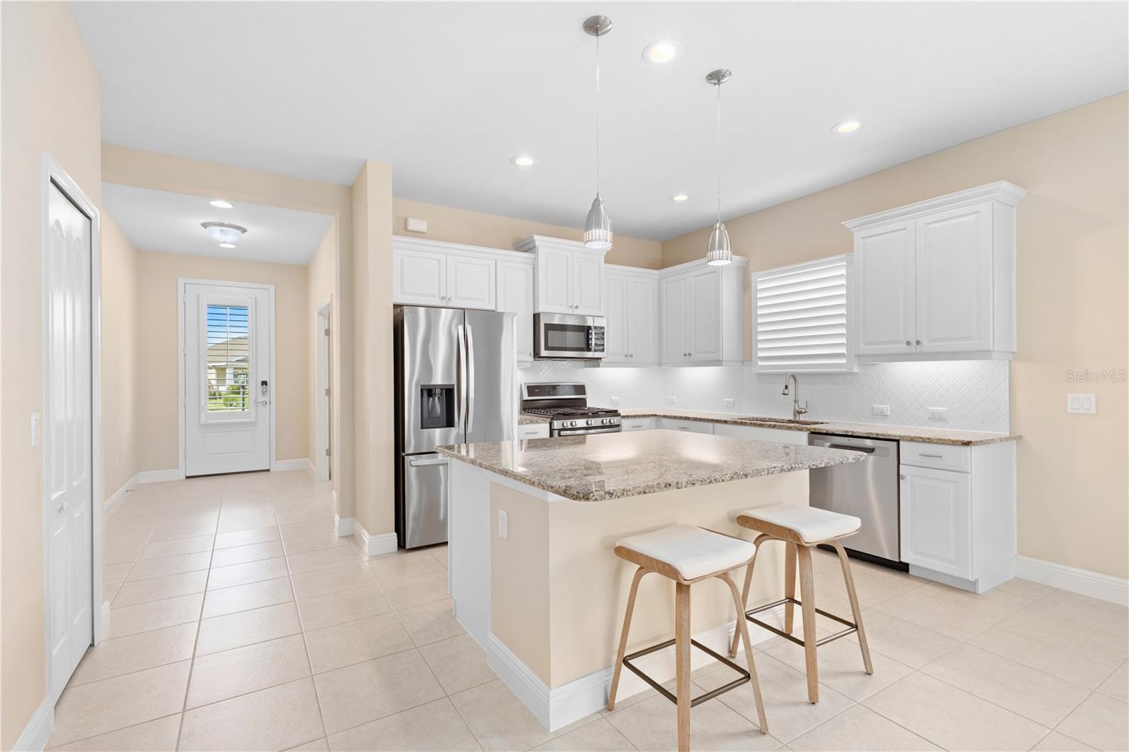 MAGNOLIA POINT - Residential
