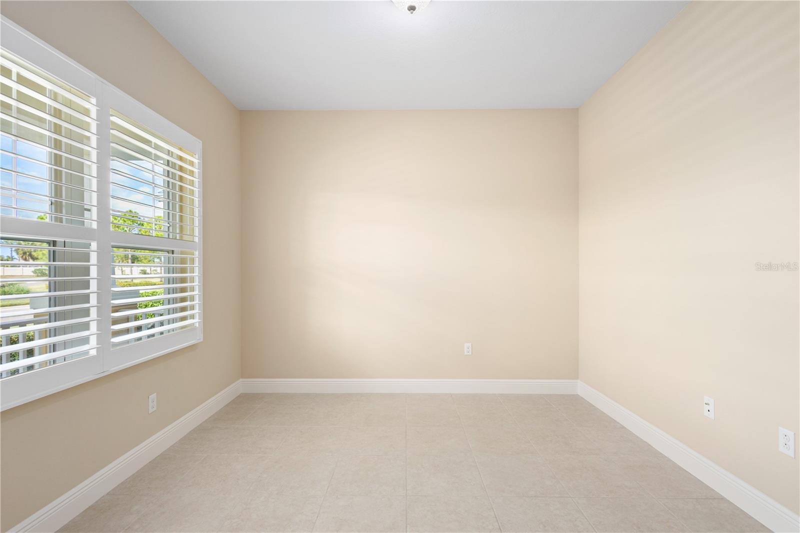 MAGNOLIA POINT - Residential