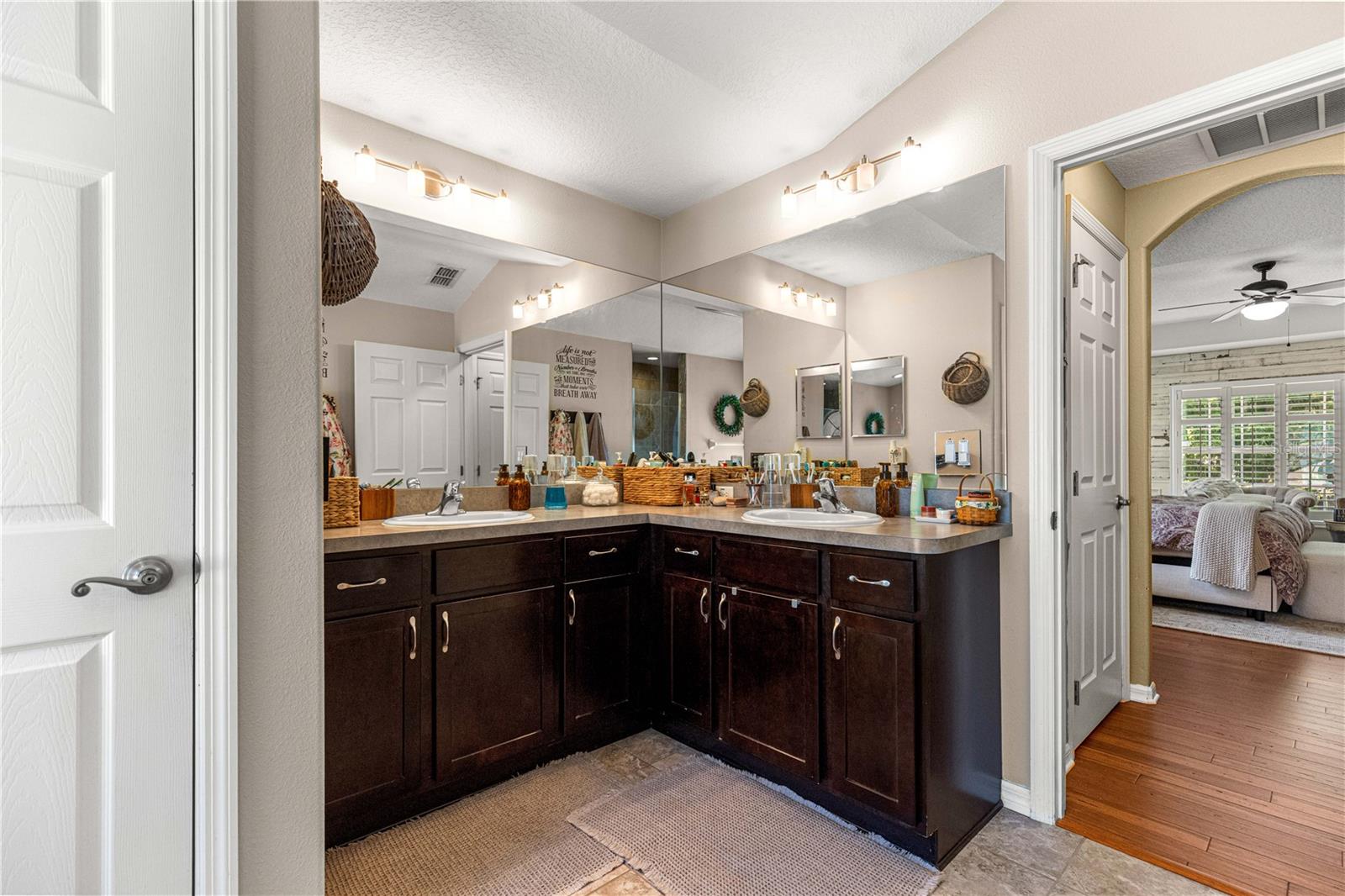 WHITE OAK VILLAGE PH 02 - Residential