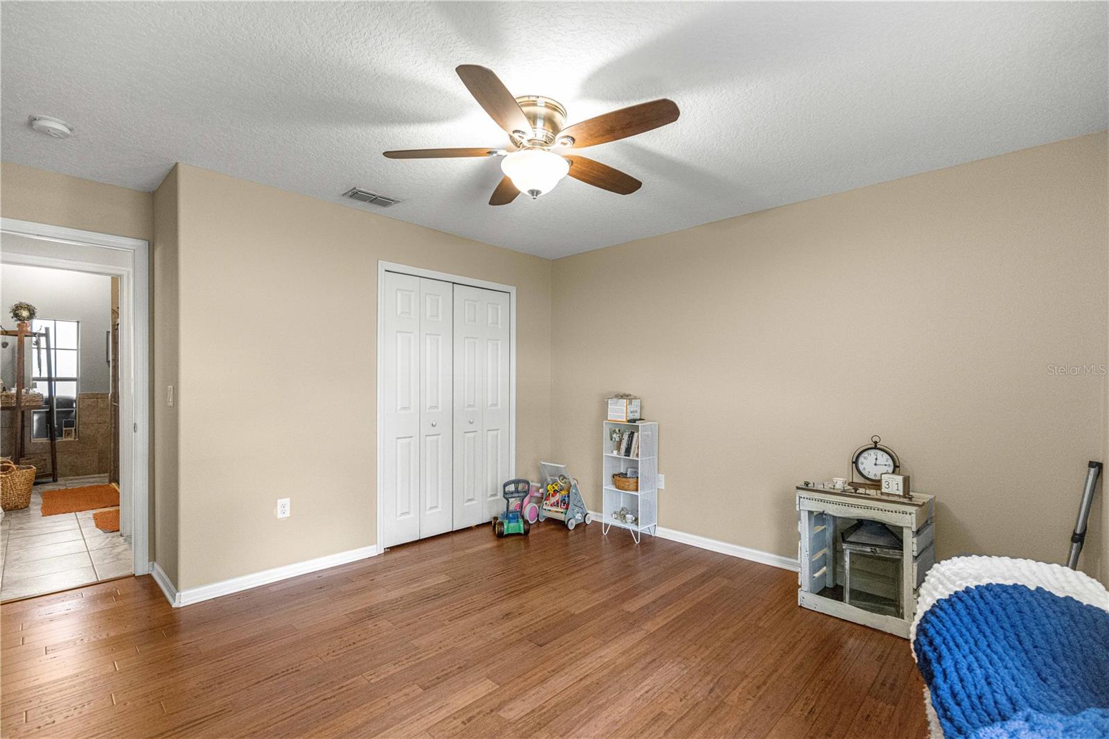 WHITE OAK VILLAGE PH 02 - Residential