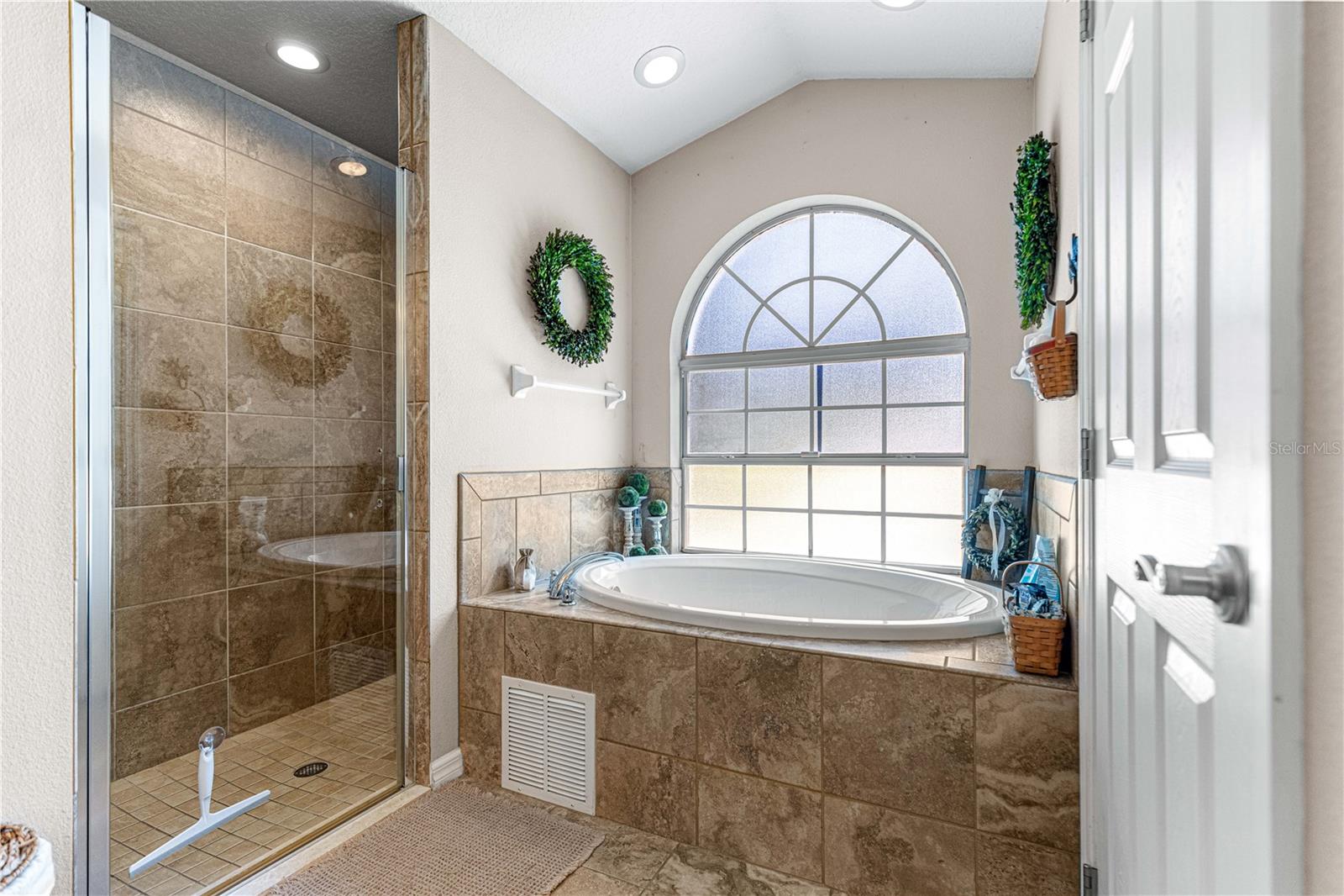 WHITE OAK VILLAGE PH 02 - Residential