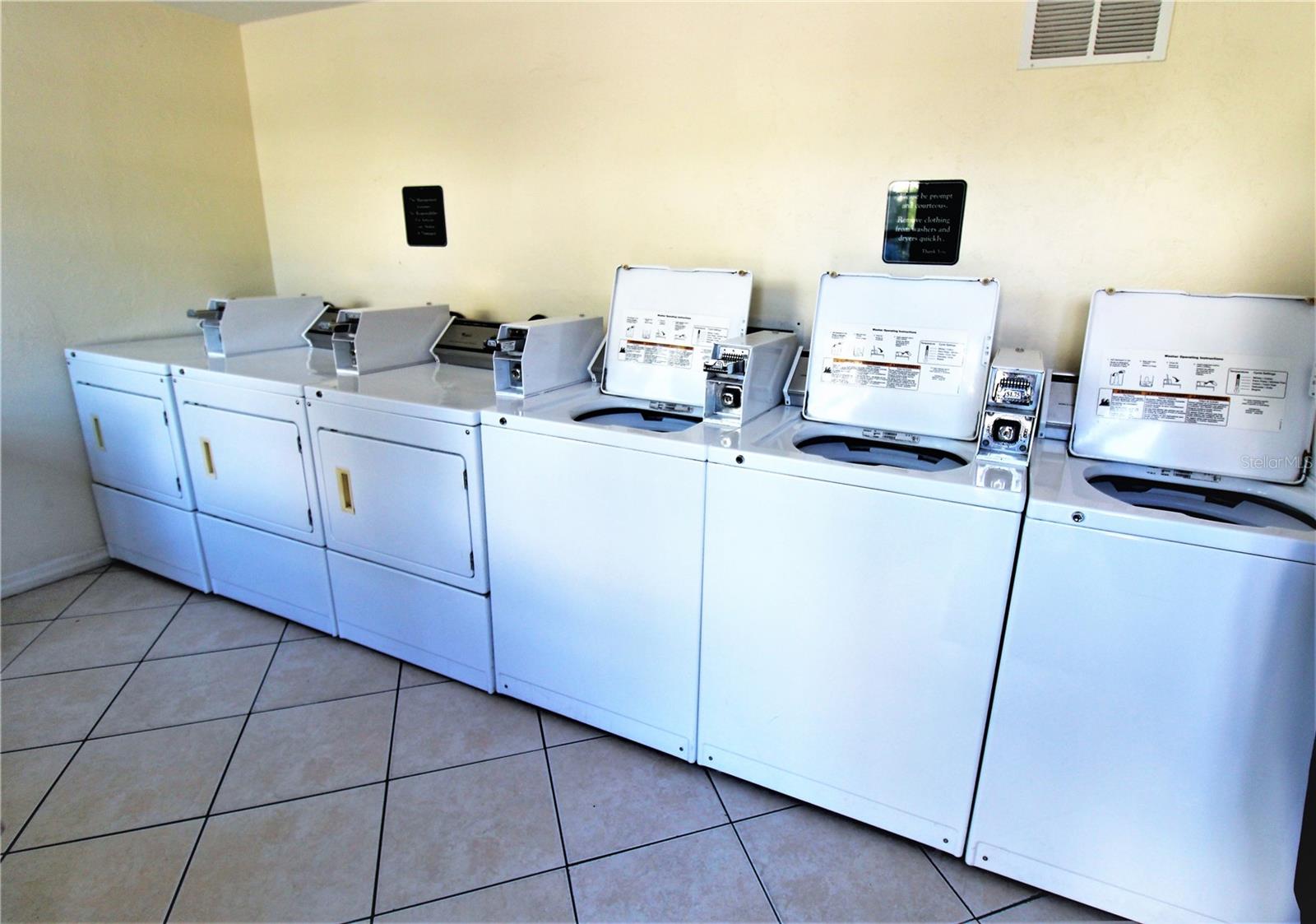 PINE SHORES ESTATE 1ST ADD - Residential Lease