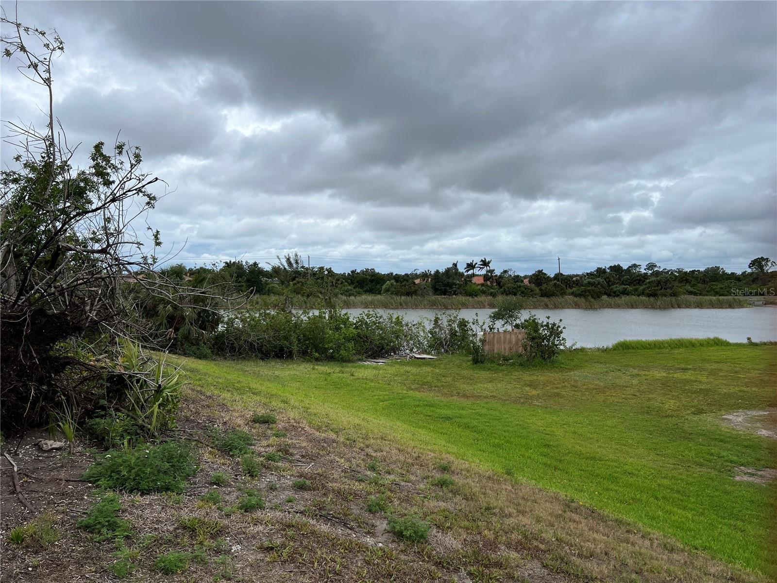 VENICE FARMS - Land