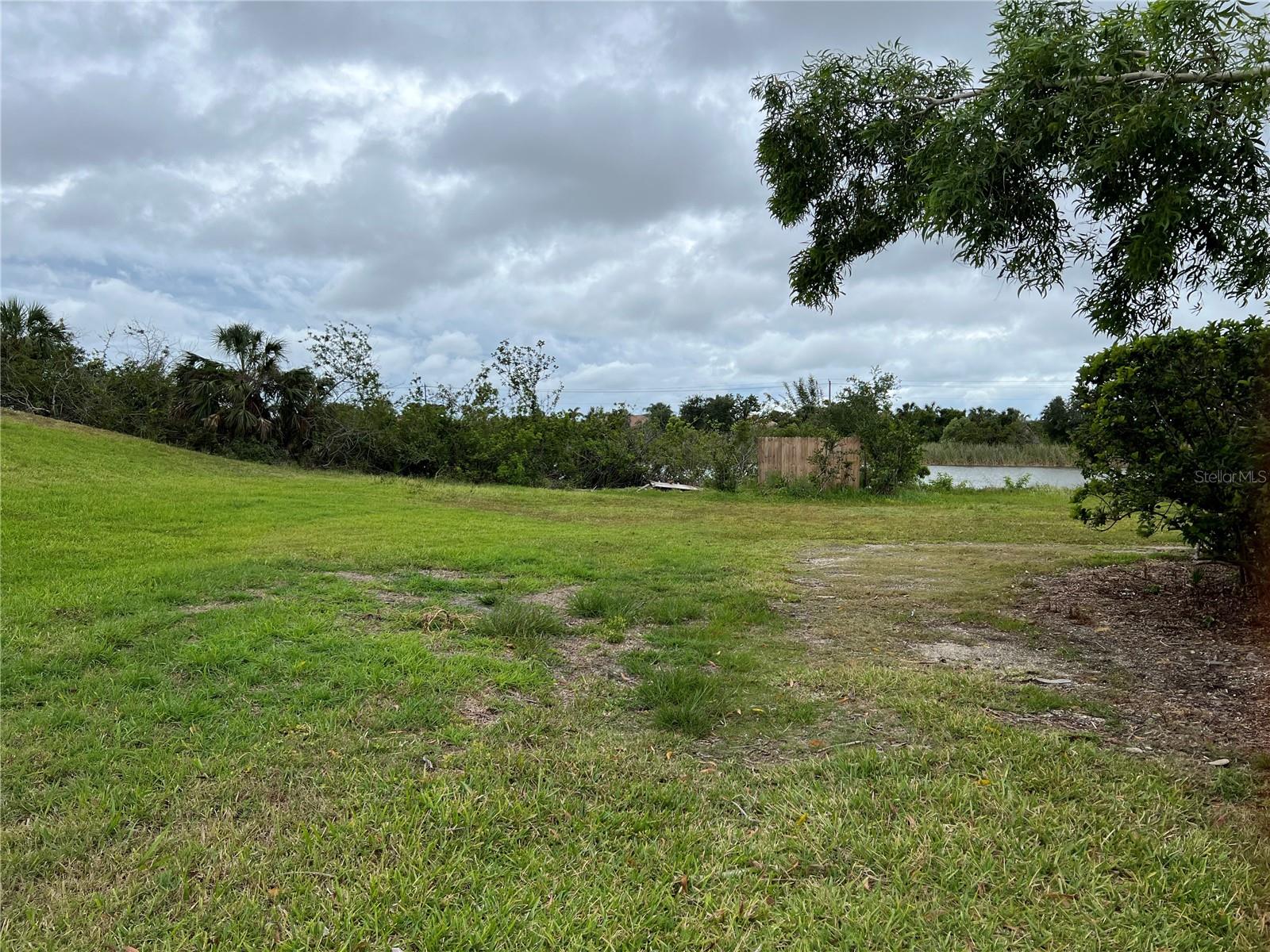VENICE FARMS - Land