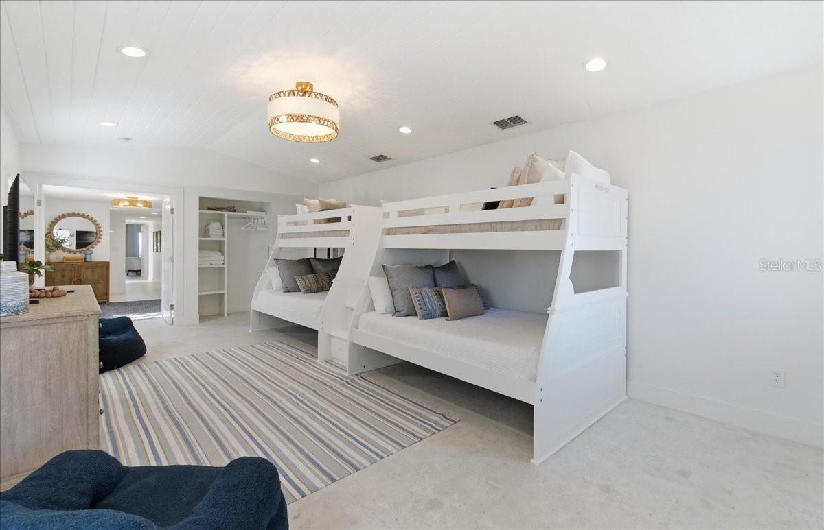 ANNA MARIA - Residential