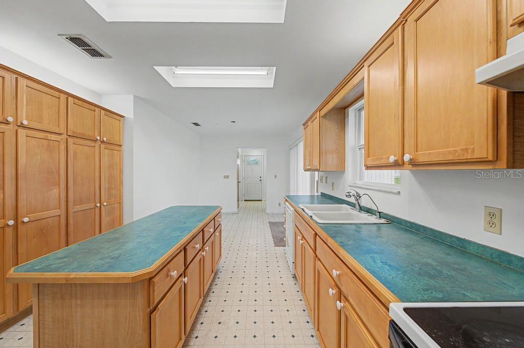 ZEPHYRHILLS COLONY CO - Residential