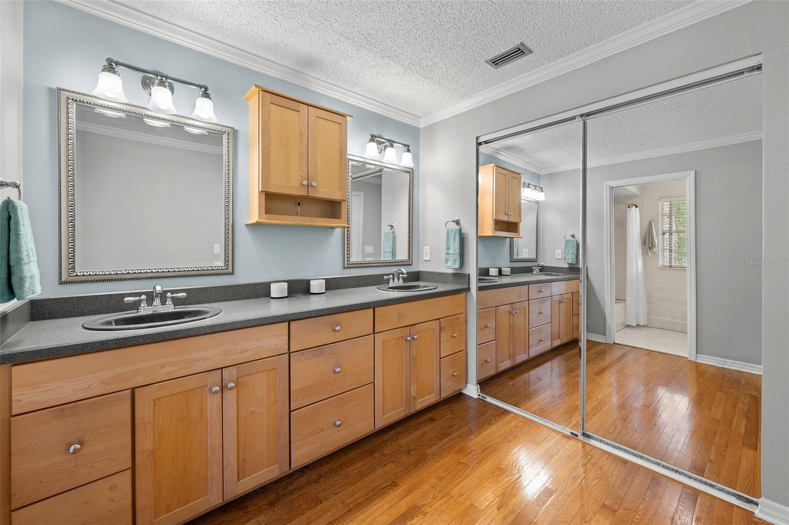 COLONY KEY - Residential