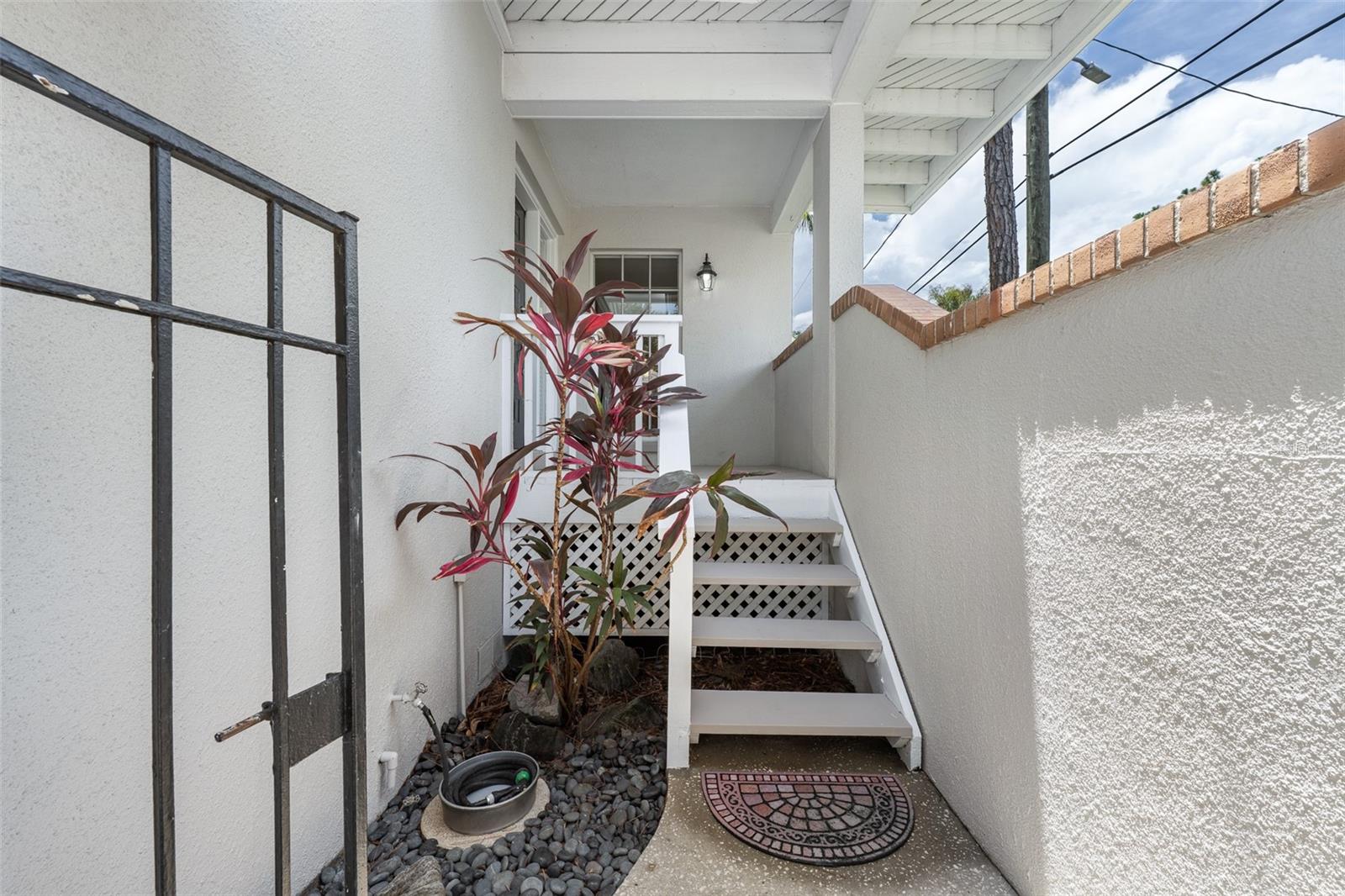 COLONY KEY - Residential