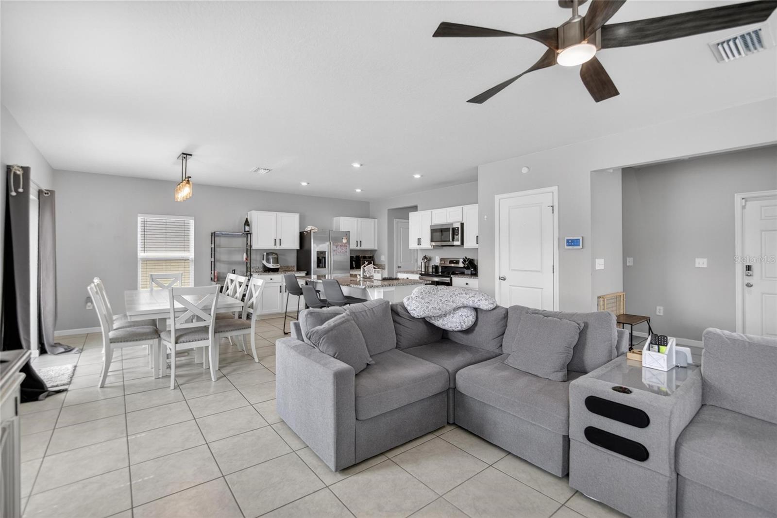 ZEPHYR PLACE - Residential
