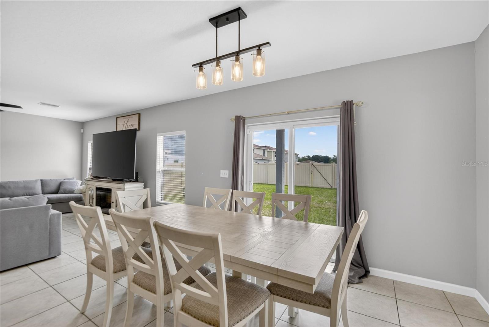 ZEPHYR PLACE - Residential