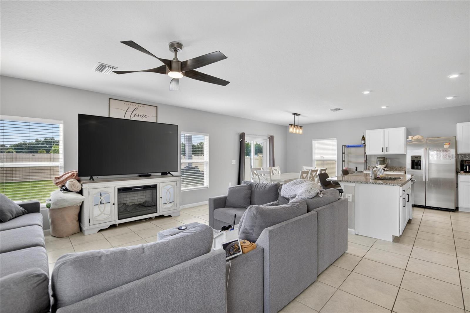 ZEPHYR PLACE - Residential
