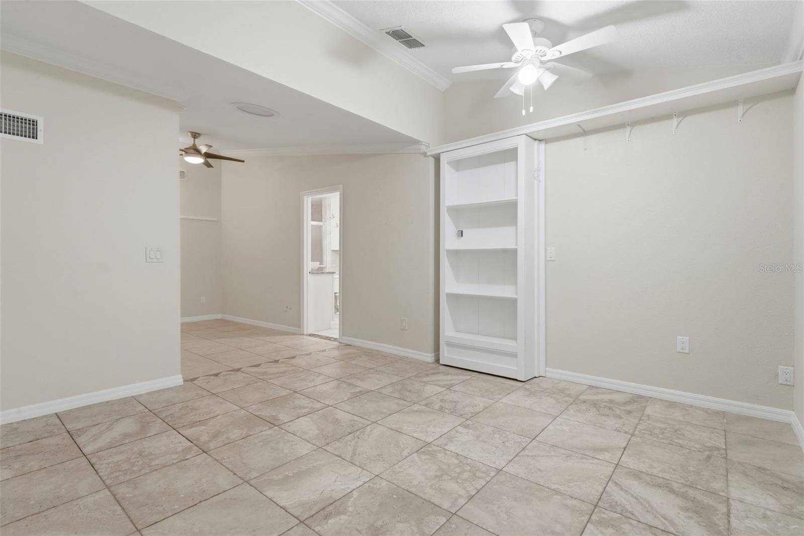CLUBHOUSE ESTATES - Residential