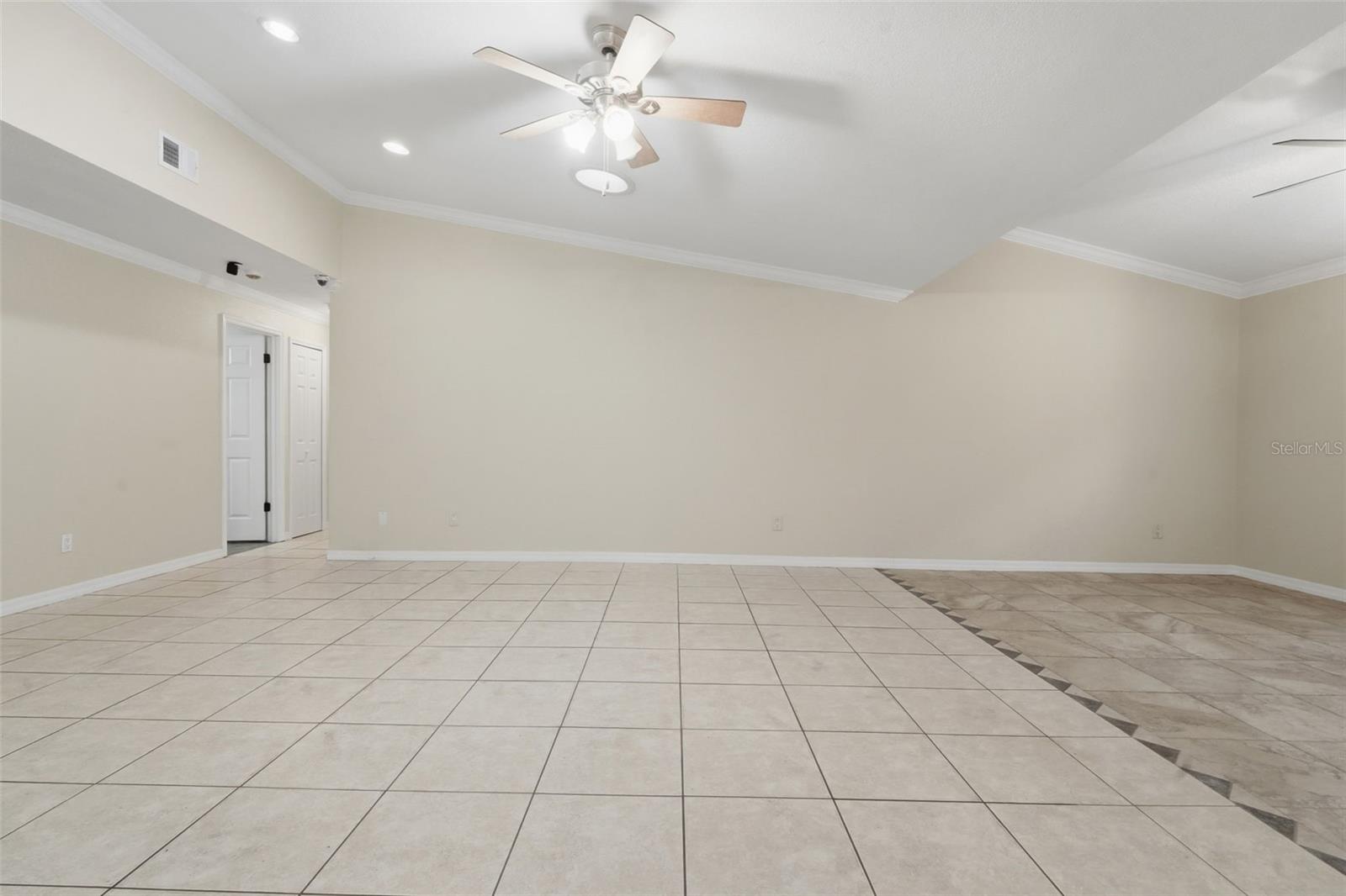 CLUBHOUSE ESTATES - Residential